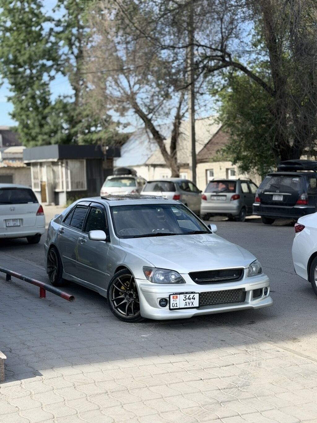 Toyota Altezza: 2000 г., 2.5 л, Автомат, Бензин, Седан: фото 1