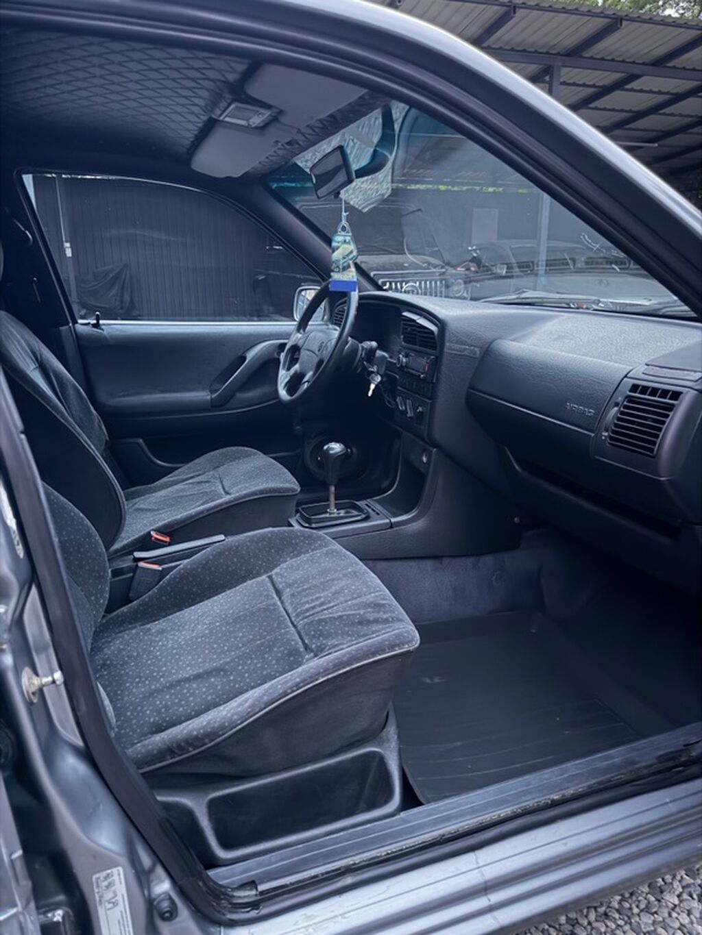 Volkswagen Passat: 1997 г., 2 л, Механика, Бензин, Седан: фото 7