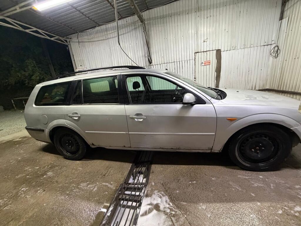 Ford Mondeo: 2003 г., Механика, Бензин, Универсал: фото 8