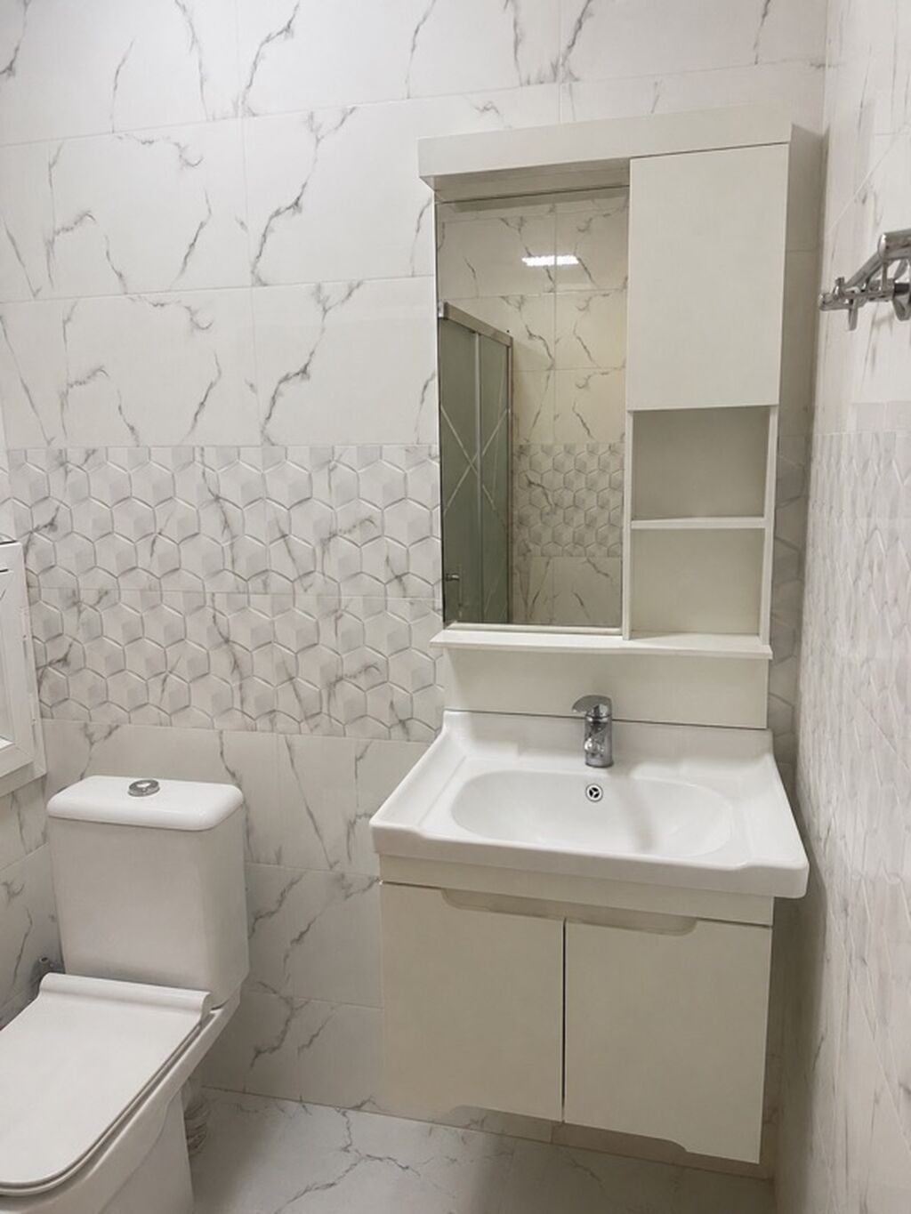 3 otaqlı, Yeni tikili, 72 kv. m