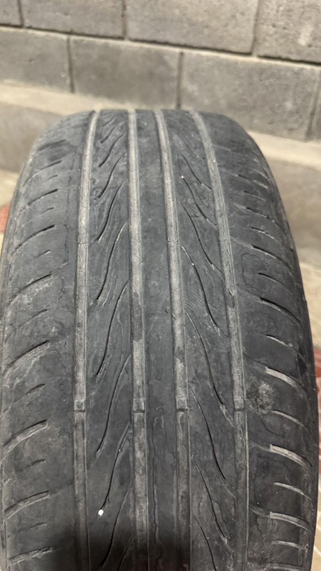 Три штуки шин Цена: 4500 сом - Размер: 215/55 ZR17 - Индекс: фото 6