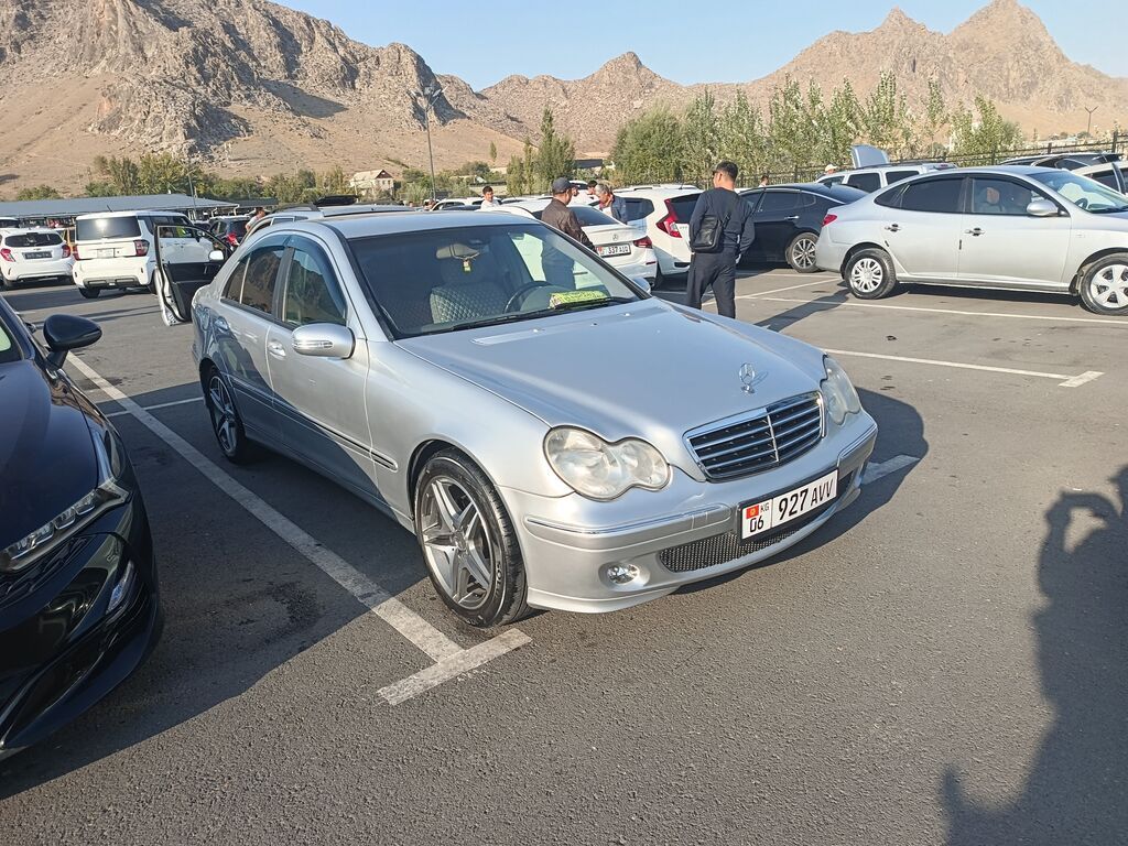 Mercedes-Benz C-Class: 2004 г., 1.8 л, Автомат, Бензин, Седан: фото 2