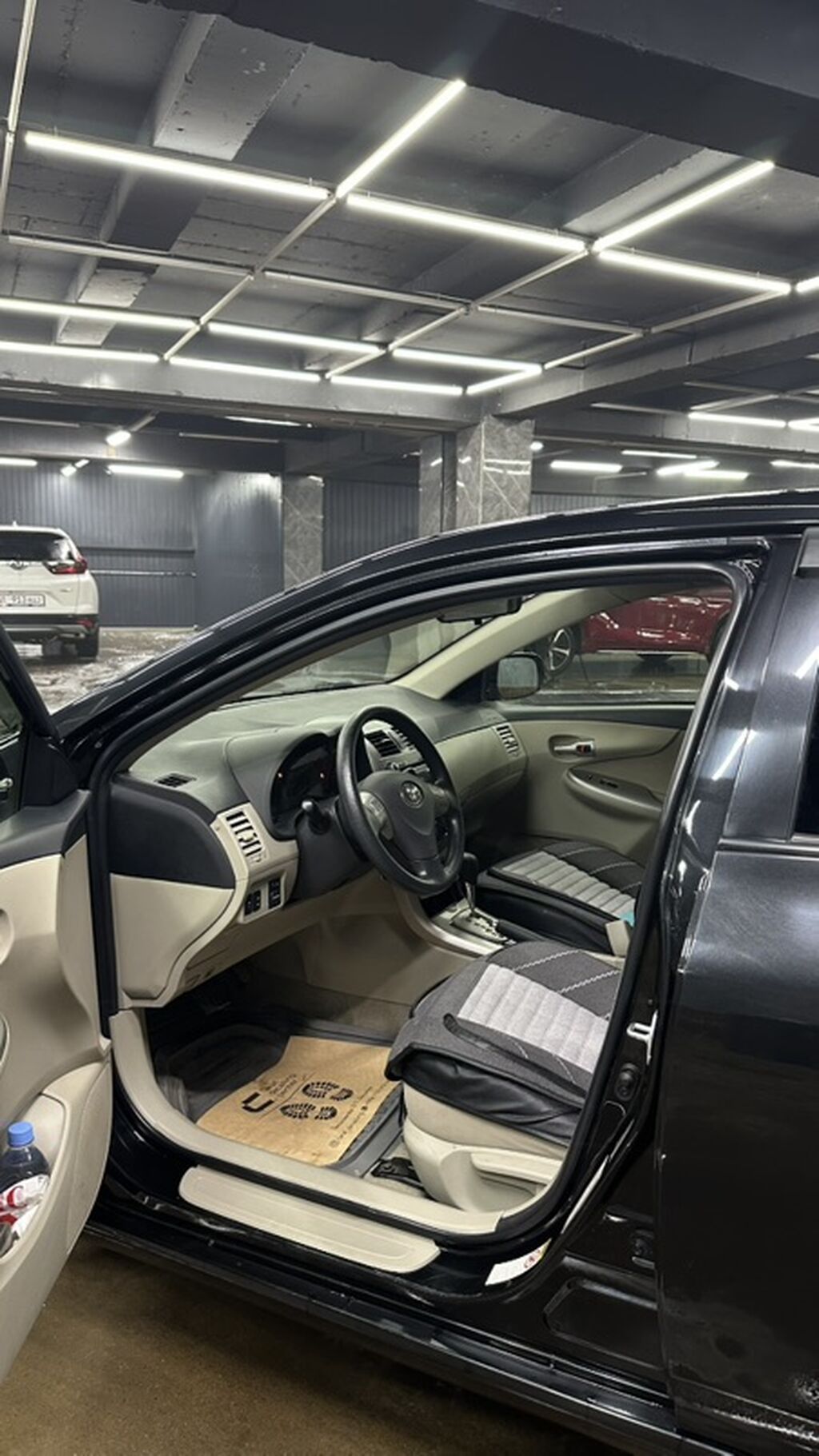 Toyota Corolla: 2011 г., 1.8 л, Автомат, Бензин, Седан: фото 5
