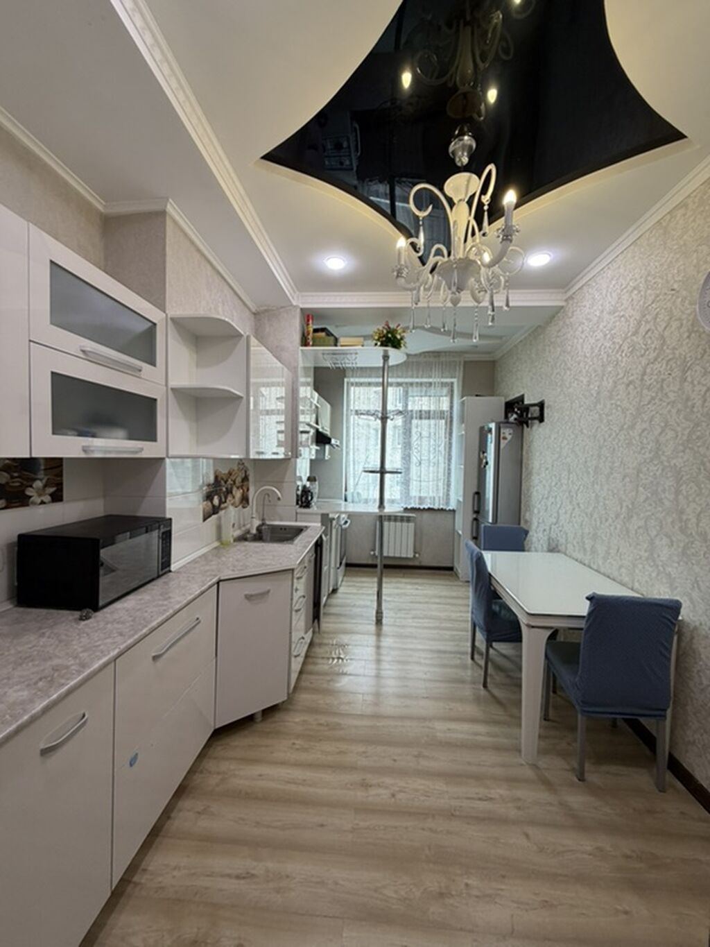 Сдаётся 2‑комнатная квартира, 7-й микрорайон. По Юнусалиева сзади: фото 3