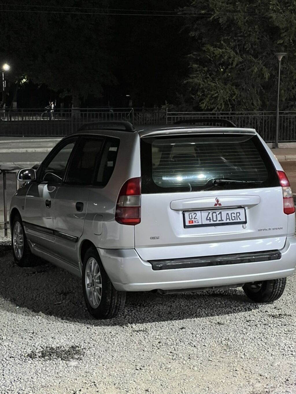 Mitsubishi Space Star: 2002 г., Минивэн: фото 2