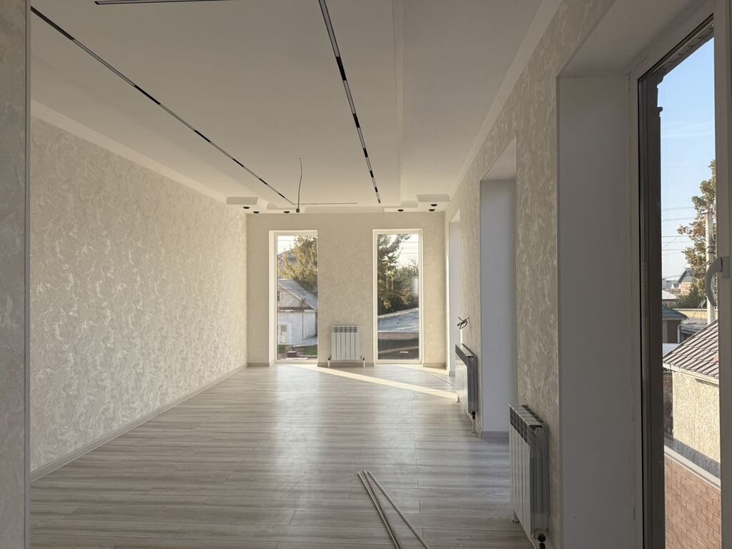 6 комнат, 210 м², 5 соток, Бишкек, Селекционное с. Собственник: фото 3