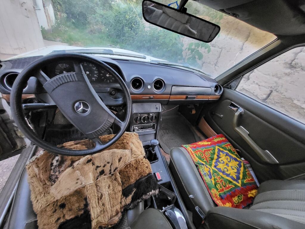Mercedes-Benz W123: 1984 г., 2 л, Механика, Дизель, Седан: фото 3