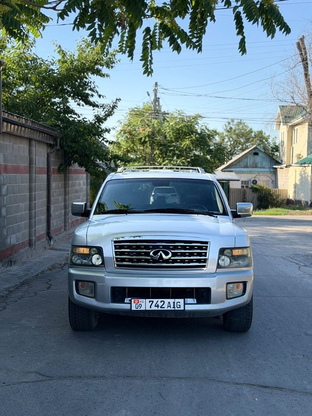 Продам Infiniti QX56 2005, газ, отличное состояние: фото 2