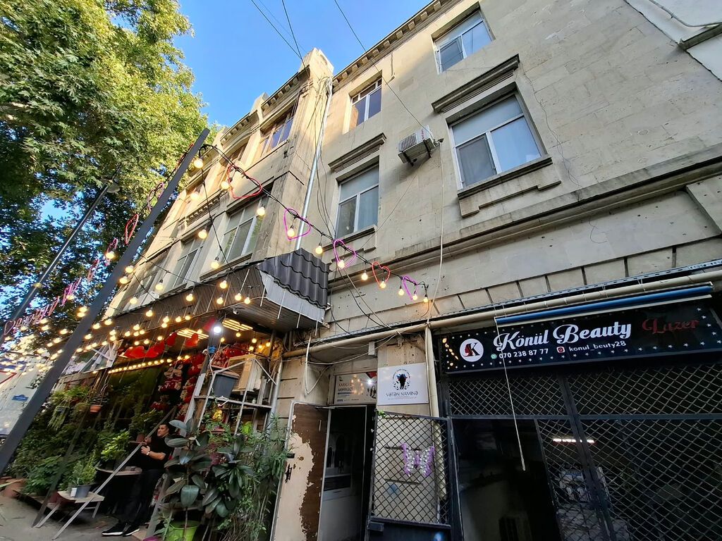Bakı, 5 otaqlı, Köhnə tikili, 174 kv. m