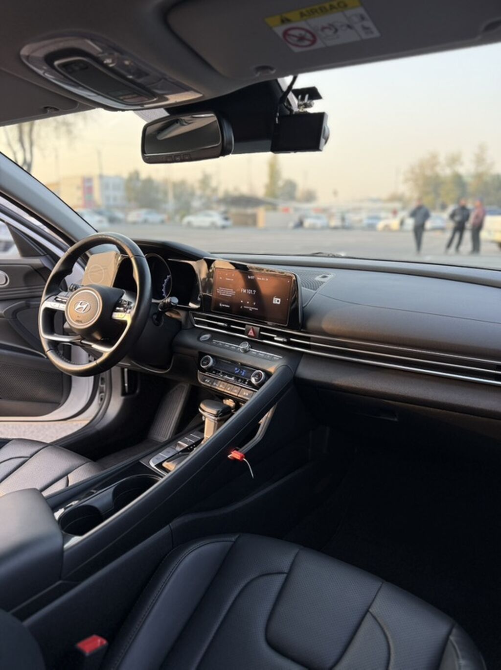 Hyundai Elantra: 2022 г., 1.6 л, Вариатор, Гибрид, Седан: фото 6