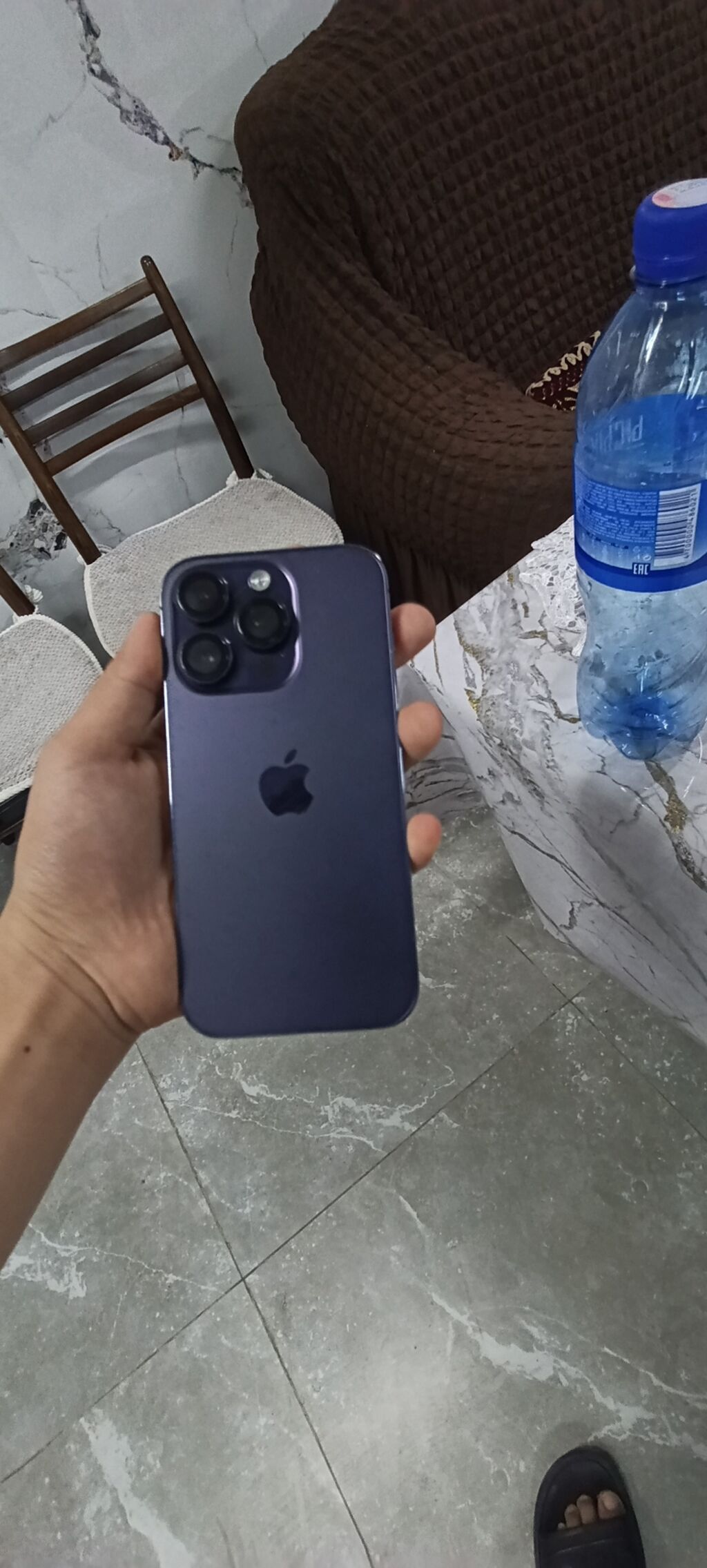 IPhone 14 Pro, Б/у, 256 ГБ, Deep Purple, Зарядное устройство, Защитное стекло, Чехол, 70 %: фото 2