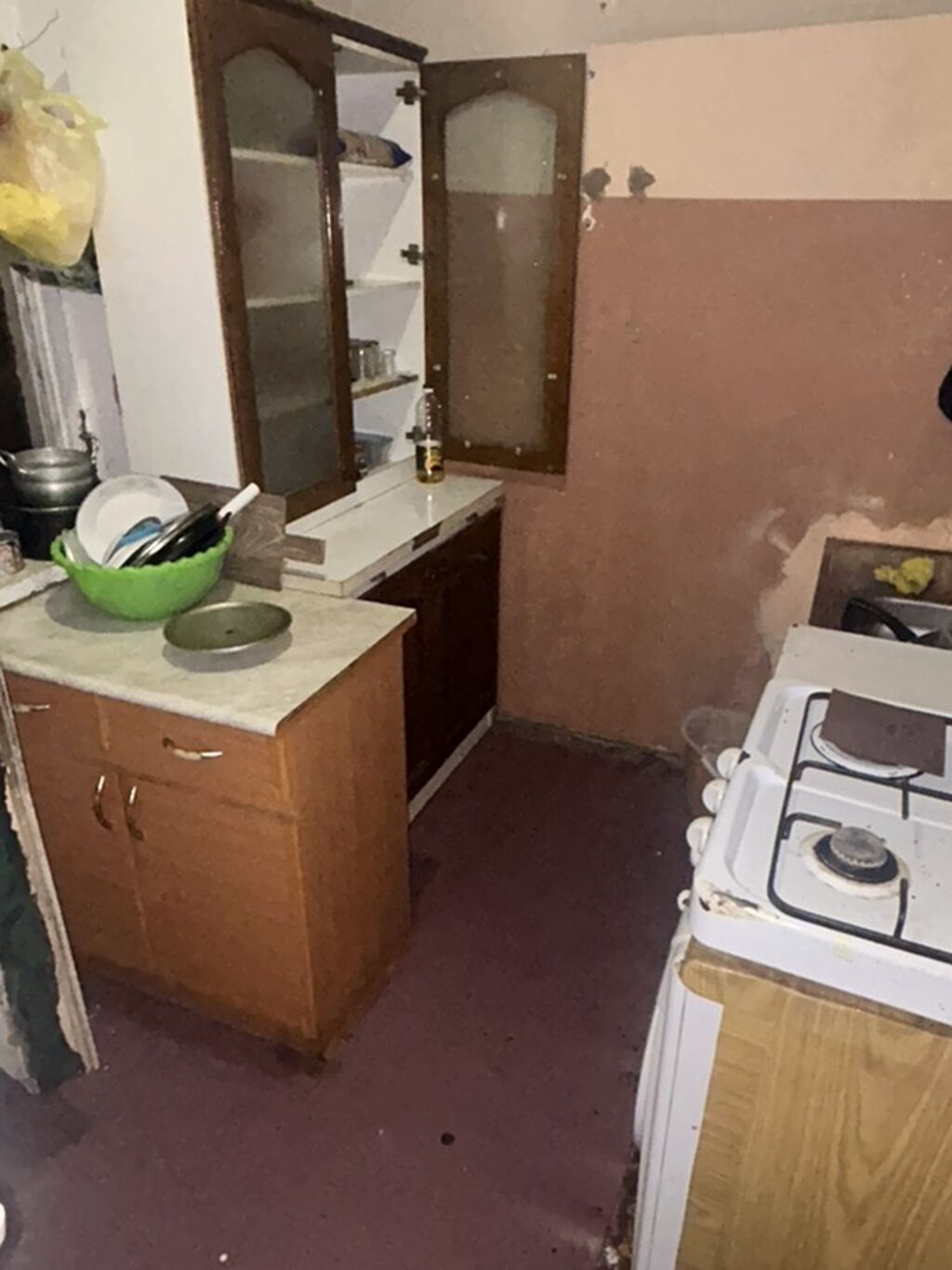 Kirayə ev verilir oğlanlar üçün. Adam başı 100 manat. Şəkildəki otaqda