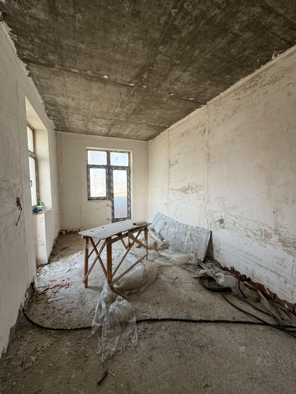 3 otaqlı, Yeni tikili, m. 20 Yanvar, 122 kv. m