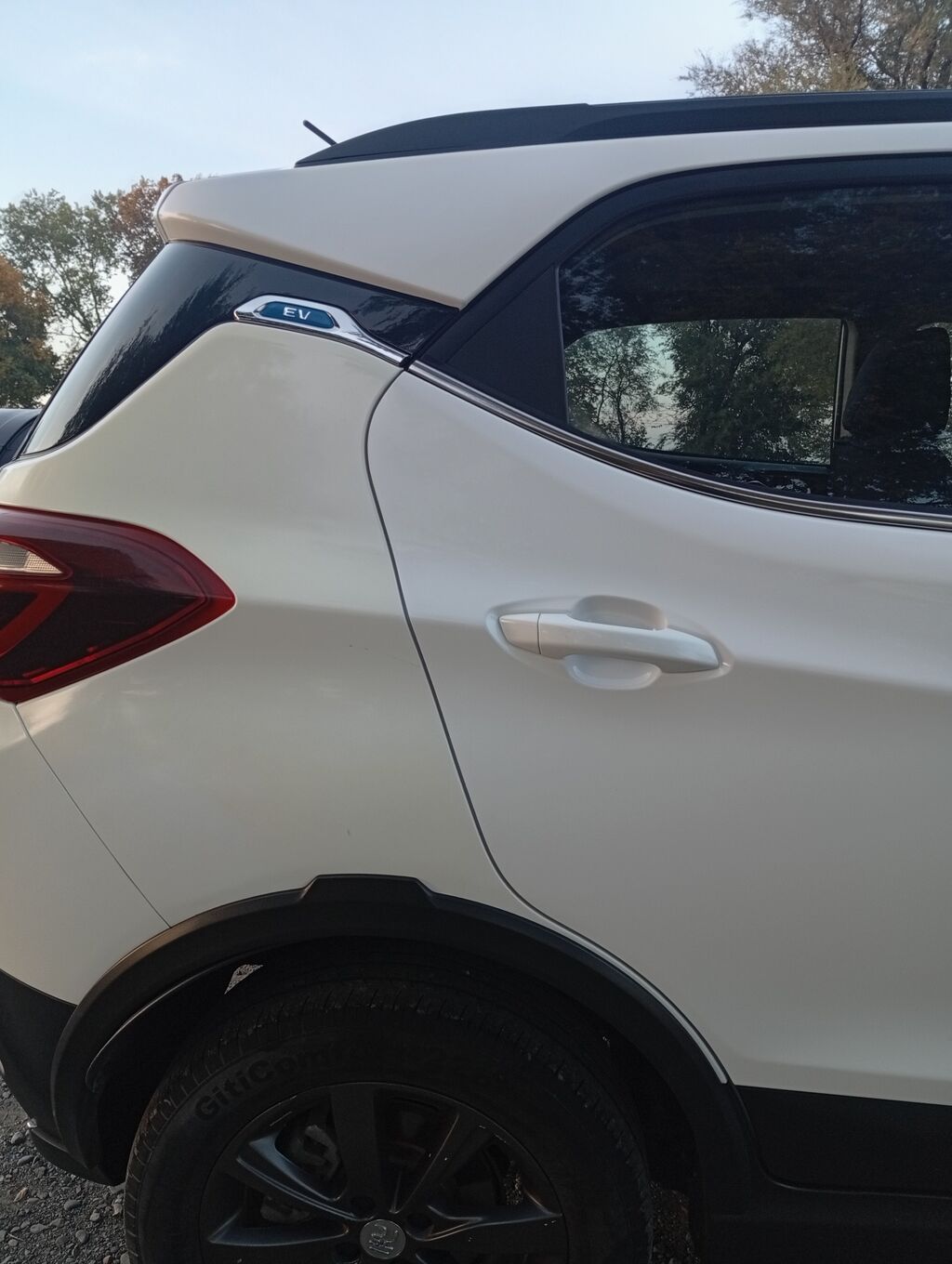 BYD Yuan: 2019 г., 0.1 л, Автомат, Электромобиль, Кроссовер: фото 3