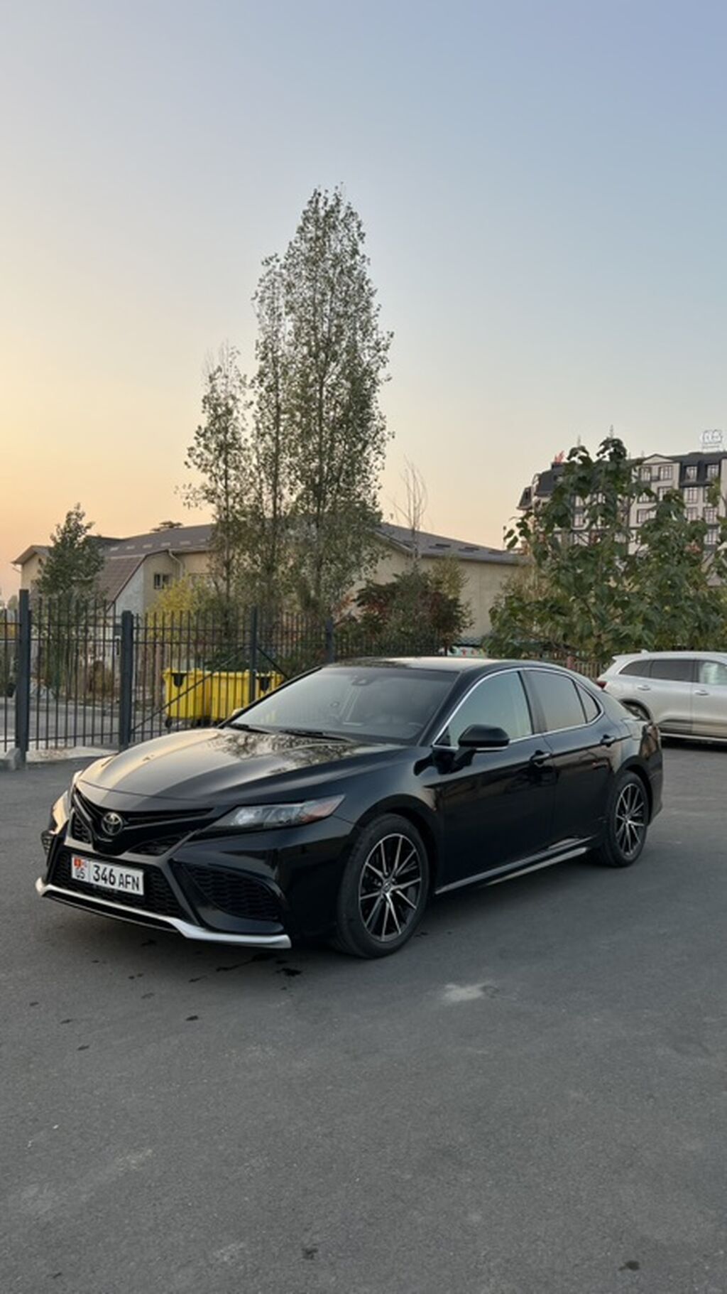 Toyota Camry: 2022 г., 2.5 л, Автомат, Седан: фото 1