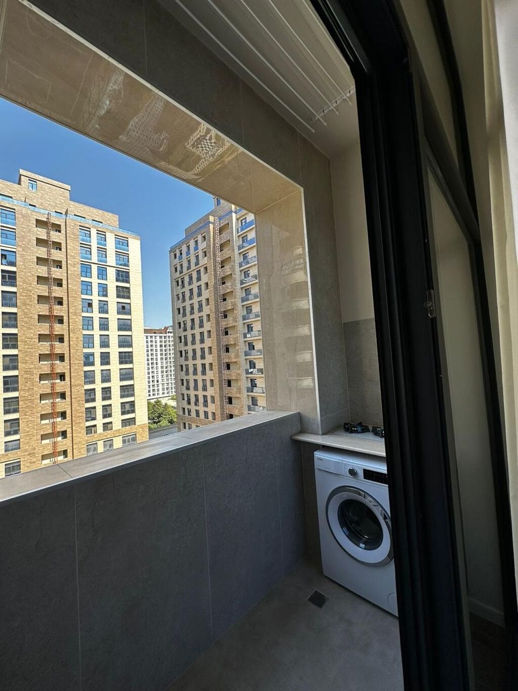 2 otaqlı, Yeni tikili, m. 28 may, 51 kv. m