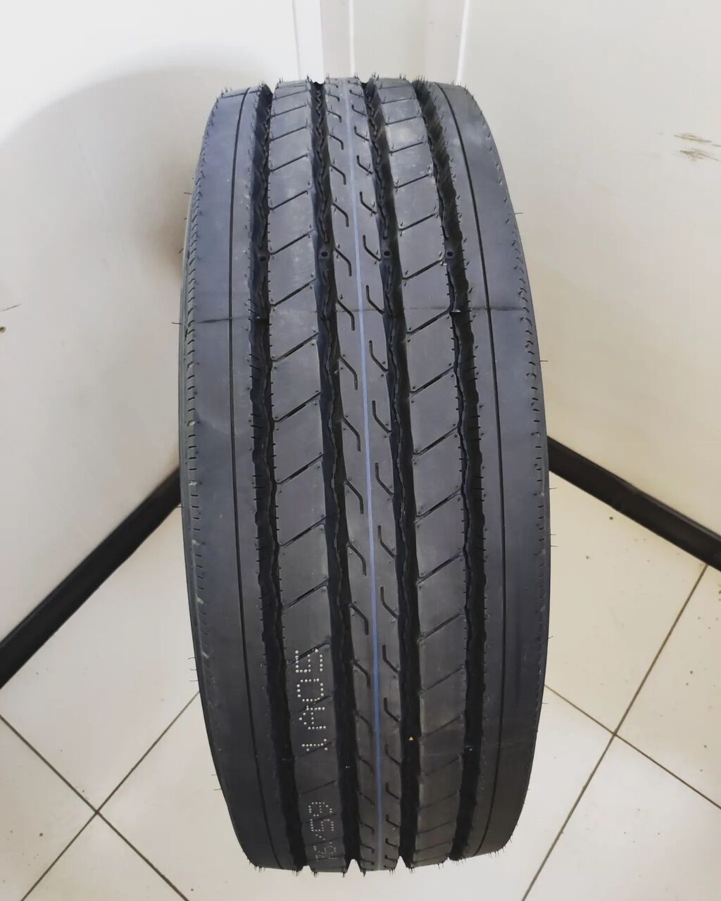 Шина AEOLUS 295/60R22,5 ASR79 предназначена для установки на рулевую: фото 2