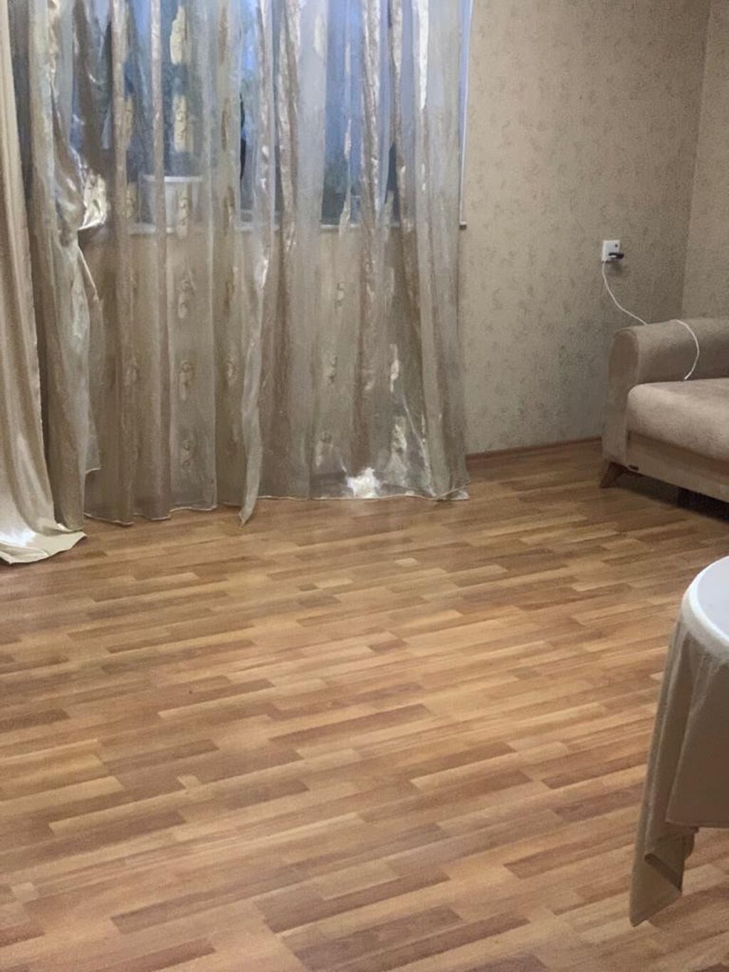 Bakı, 28 May, 2 otaqlı, Köhnə tikili, m. Azadlıq Prospekti, 56 kv. m