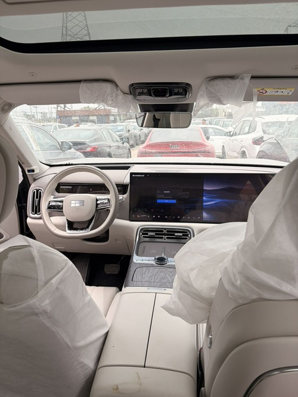 Geely Galaxy M9: 2025 г., 1.5 л, Гибрид, Кроссовер: фото 4