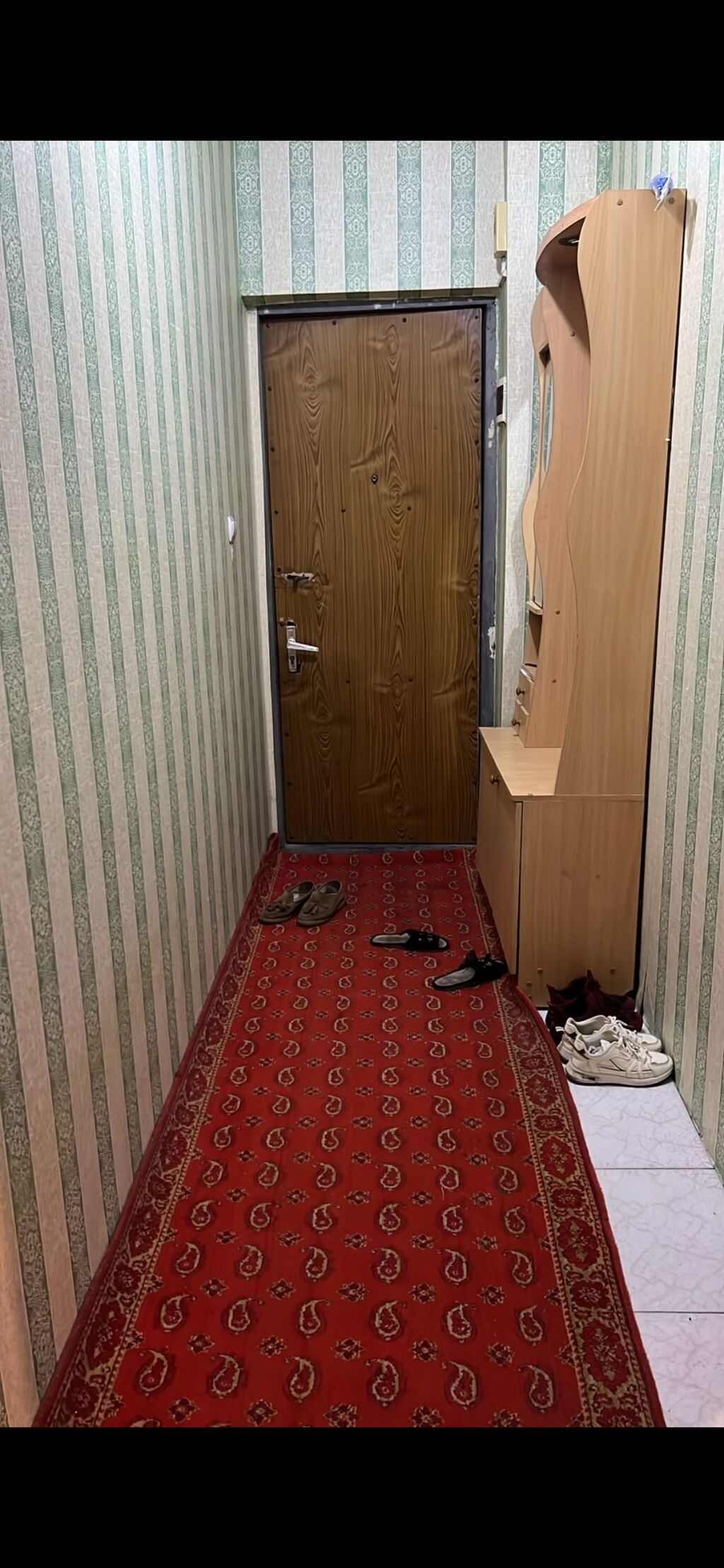Azadliq metrosu qoşa zapravka yaxinliginda 9 mertebeli Leninqrad