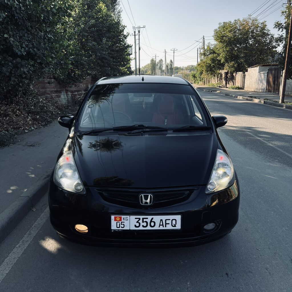 Honda Fit: 2002 г., 1.5 л, Автомат, Бензин, Хэтчбэк: фото 3