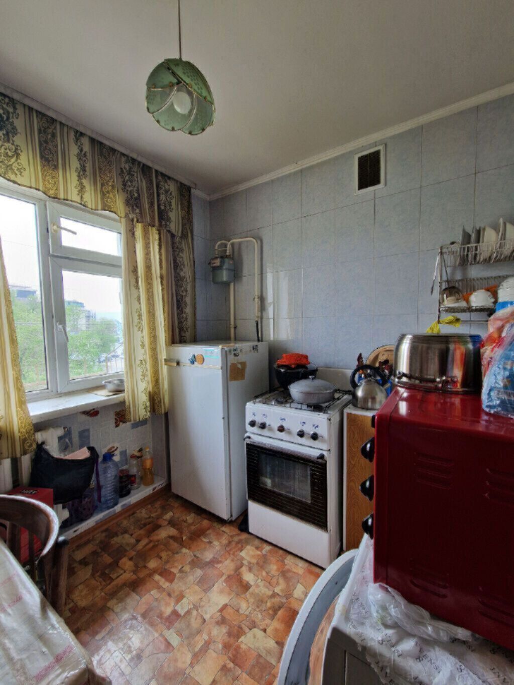 1 комната, 29 м², Азия Молл Хрущевка, 5 этаж, Требуется ремонт: фото 3