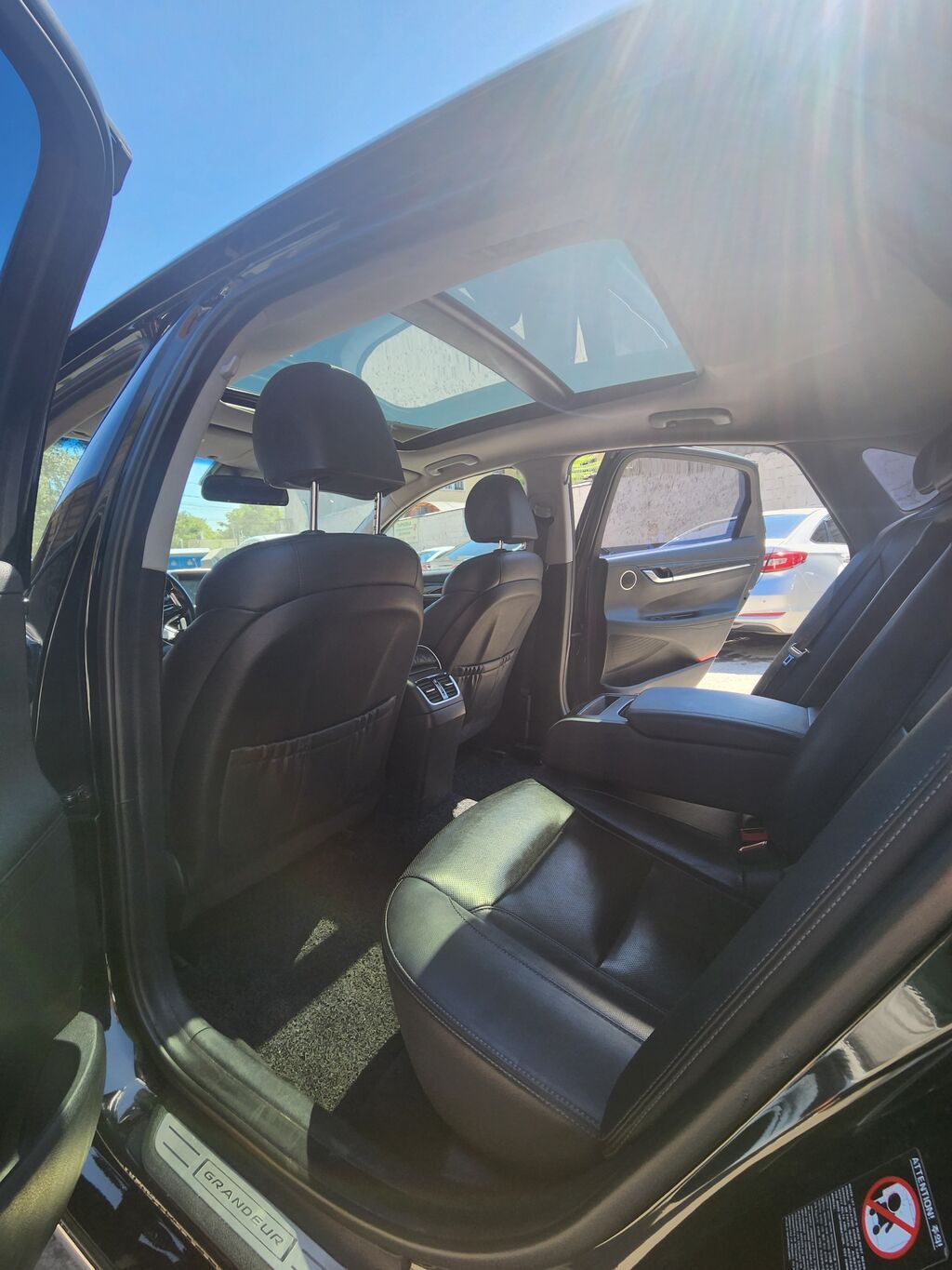 Hyundai Grandeur: 2018 г., 2.2 л, Автомат, Дизель, Седан: фото 6