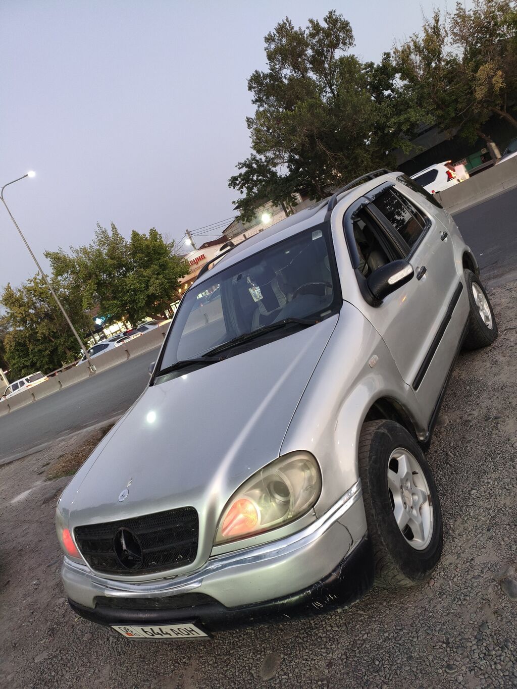 Mercedes-Benz ML-Class: 1998 г., 3.2 л, Автомат, Бензин, Кроссовер: фото 8