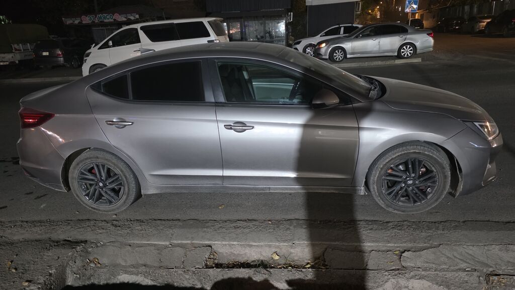 Hyundai Elantra: 2020 г., 2 л, Автомат, Бензин, Седан: фото 3