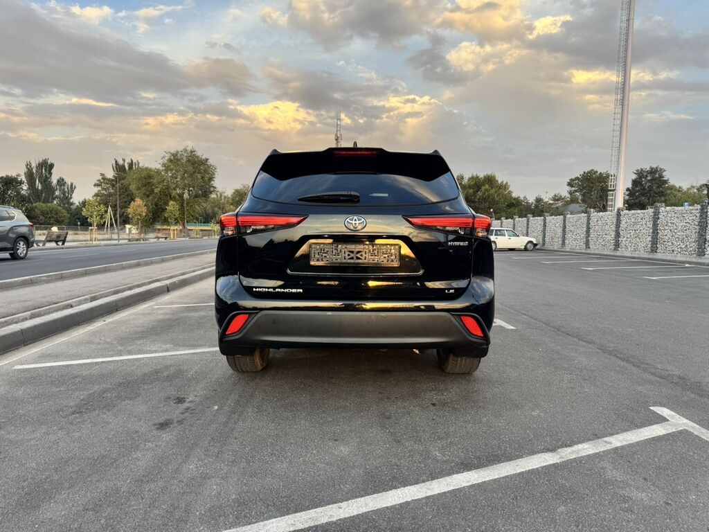 Toyota Highlander: 2021 г., 2.5 л, Вариатор, Гибрид, Кроссовер: фото 4