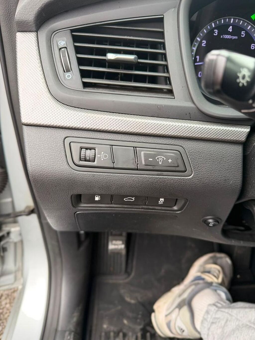 Hyundai Sonata: 2019 г., 2 л, Автомат, Газ, Седан: фото 4