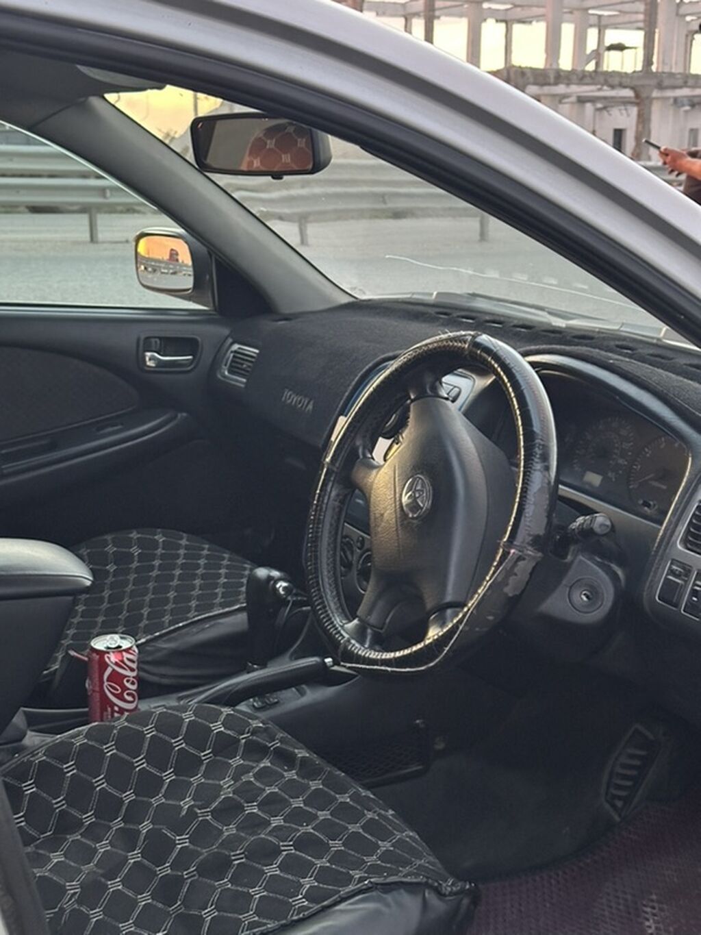 Toyota Avensis: 2002 г., 1.8 л, Автомат, Лифтбек — фото 5