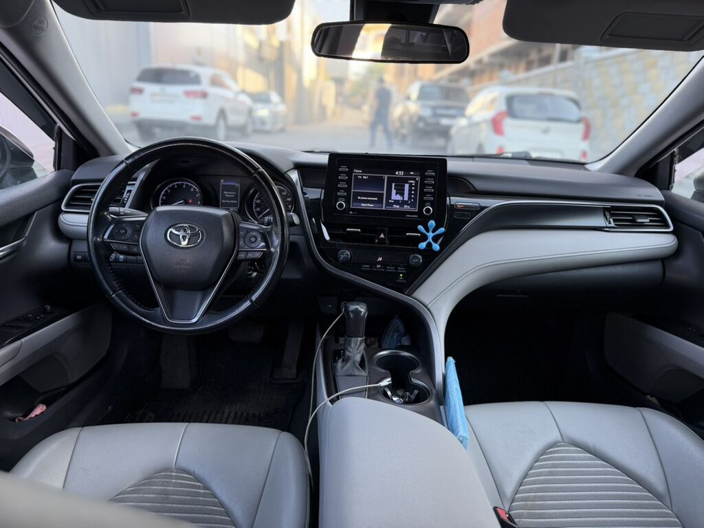 Toyota Camry: 2020 г., 2.5 л, Автомат, Бензин, Седан: фото 7
