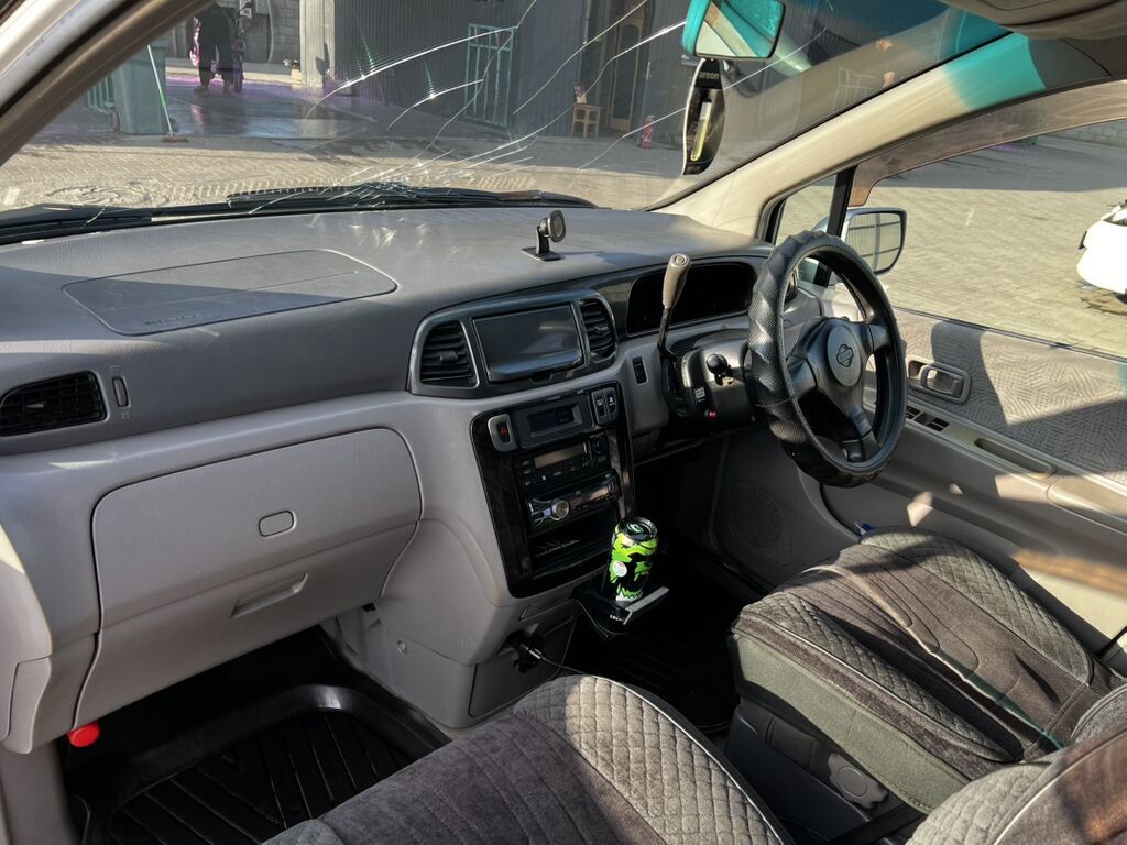 Nissan Liberty: 1999 г., 2 л, Автомат, Газ, Минивэн: фото 3
