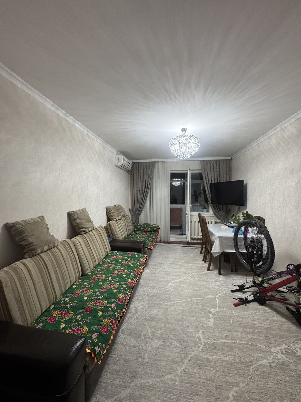 3 комнаты, 60 м², 4 мкр 104 серия, 3 этаж, Евроремонт: фото 1