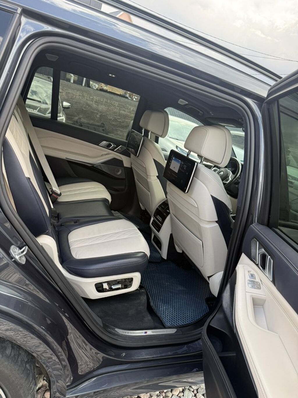 BMW X7: 2020 г., 4.4 л, Автомат, Бензин, Кроссовер: фото 7