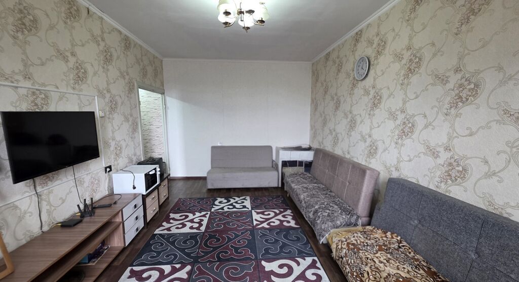 1 комната, 35 м², 105 серия, 8 этаж, Косметический ремонт — фото 4