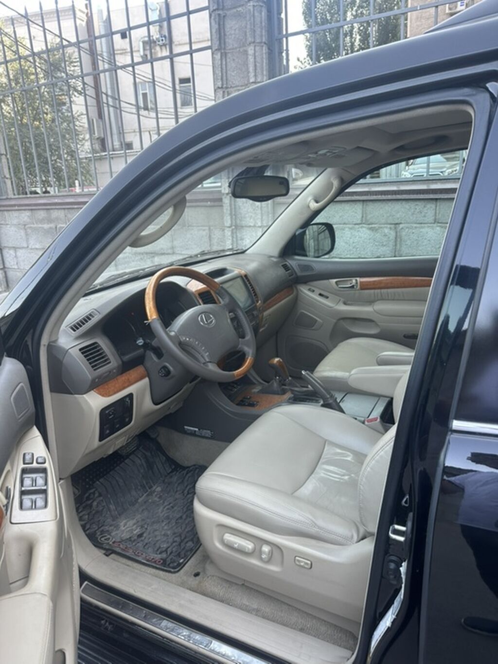 Lexus GX: 2003 г., 4.7 л, Газ, Внедорожник: фото 6