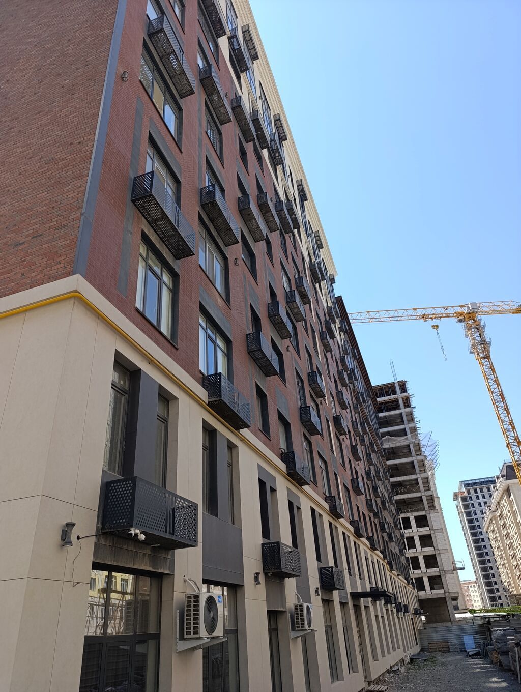 Продам 3-комнатную квартиру 99 м² в ЖК New York, Асанбай: фото 3
