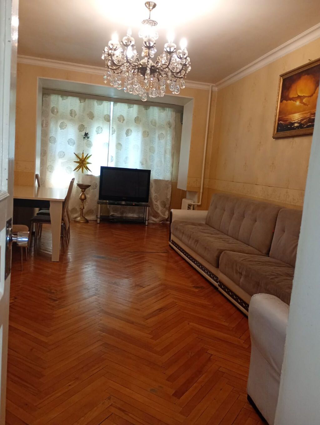 Bakı, 3 otaqlı, Köhnə tikili, m. Gənclik, 90 kv. m