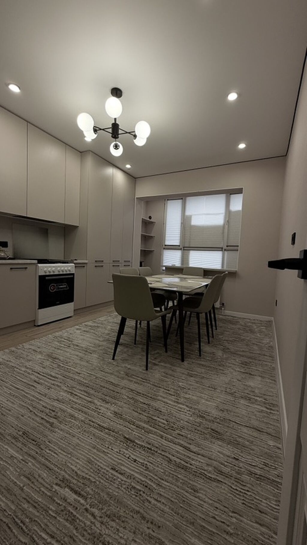 2 комнаты, 53 м², Индивидуалка, 1 этаж, Свежий ремонт: фото 1