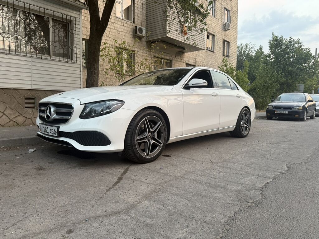 Mercedes-Benz E-Class: 2018 г., Автомат, Бензин, Седан: фото 8