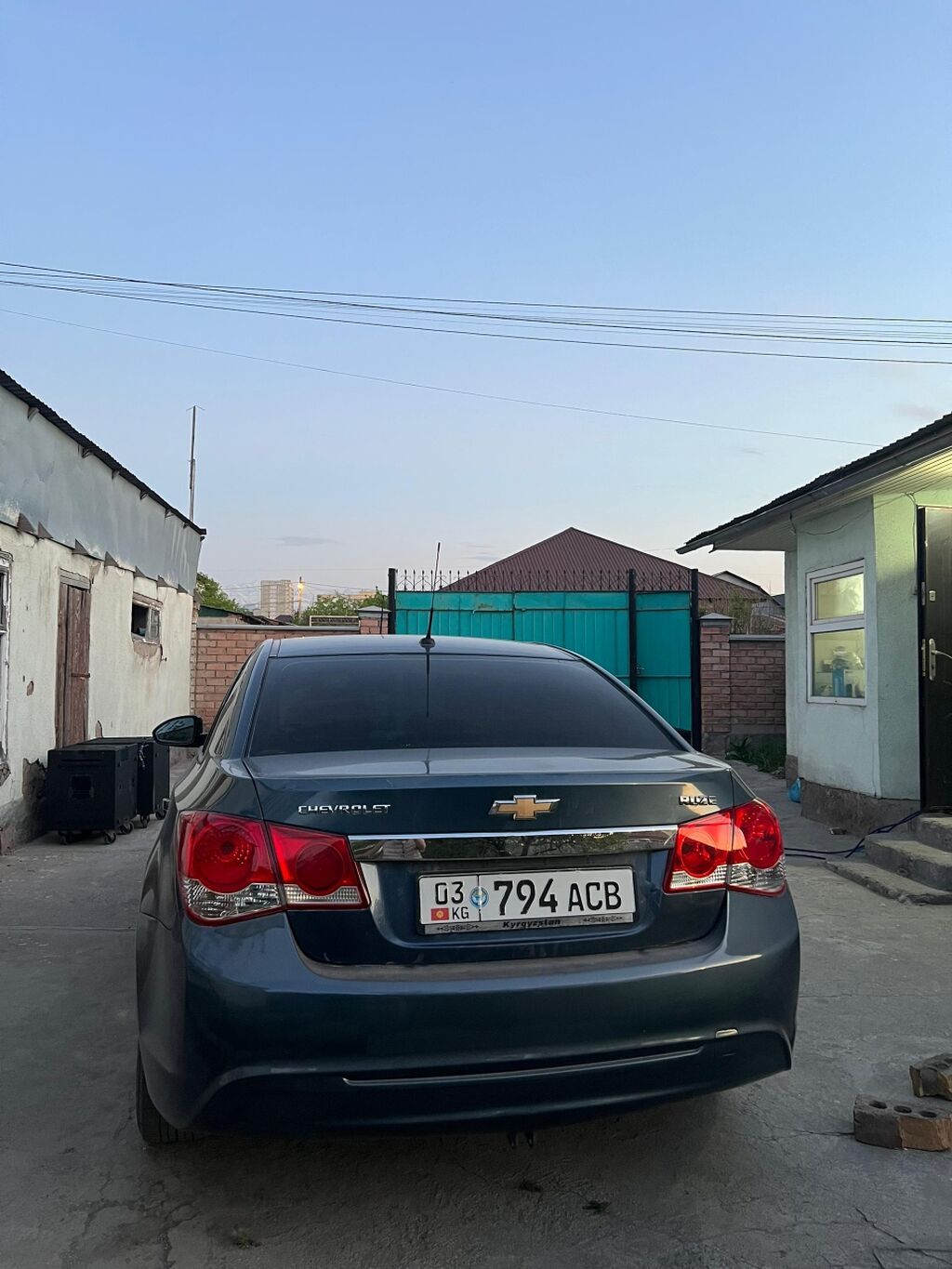 Chevrolet Cruze: 2013 г., 1.6 л, Механика, Бензин, Седан: фото 2
