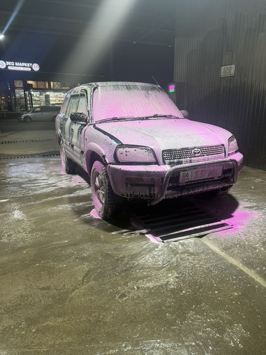 Toyota RAV4: 1996 г., Механика, Бензин, Внедорожник: фото 4