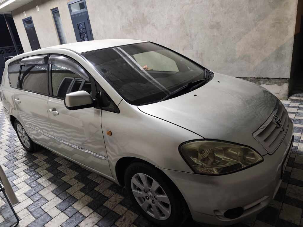 Toyota Avensis Verso: 2003 г., 2.4 л, Автомат, Бензин, Минивэн: фото 4