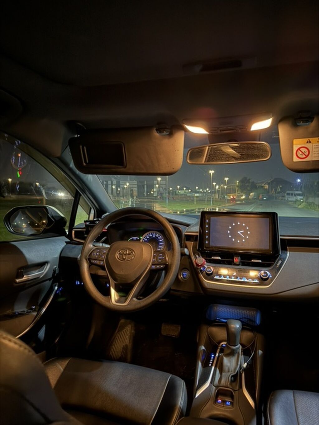 Toyota Corolla: 2019 г., 1.8 л, Автомат, Гибрид, Седан: фото 7