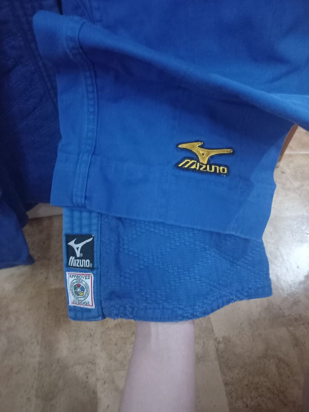 Кимоно для дзюдо Mizuno в отличном состоянии. На рост 170-180: фото 3