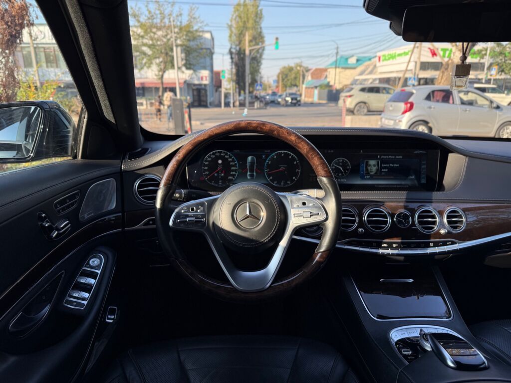 Mercedes-Benz S-Class: 2019 г., 4 л, Автомат, Бензин, Седан: фото 7
