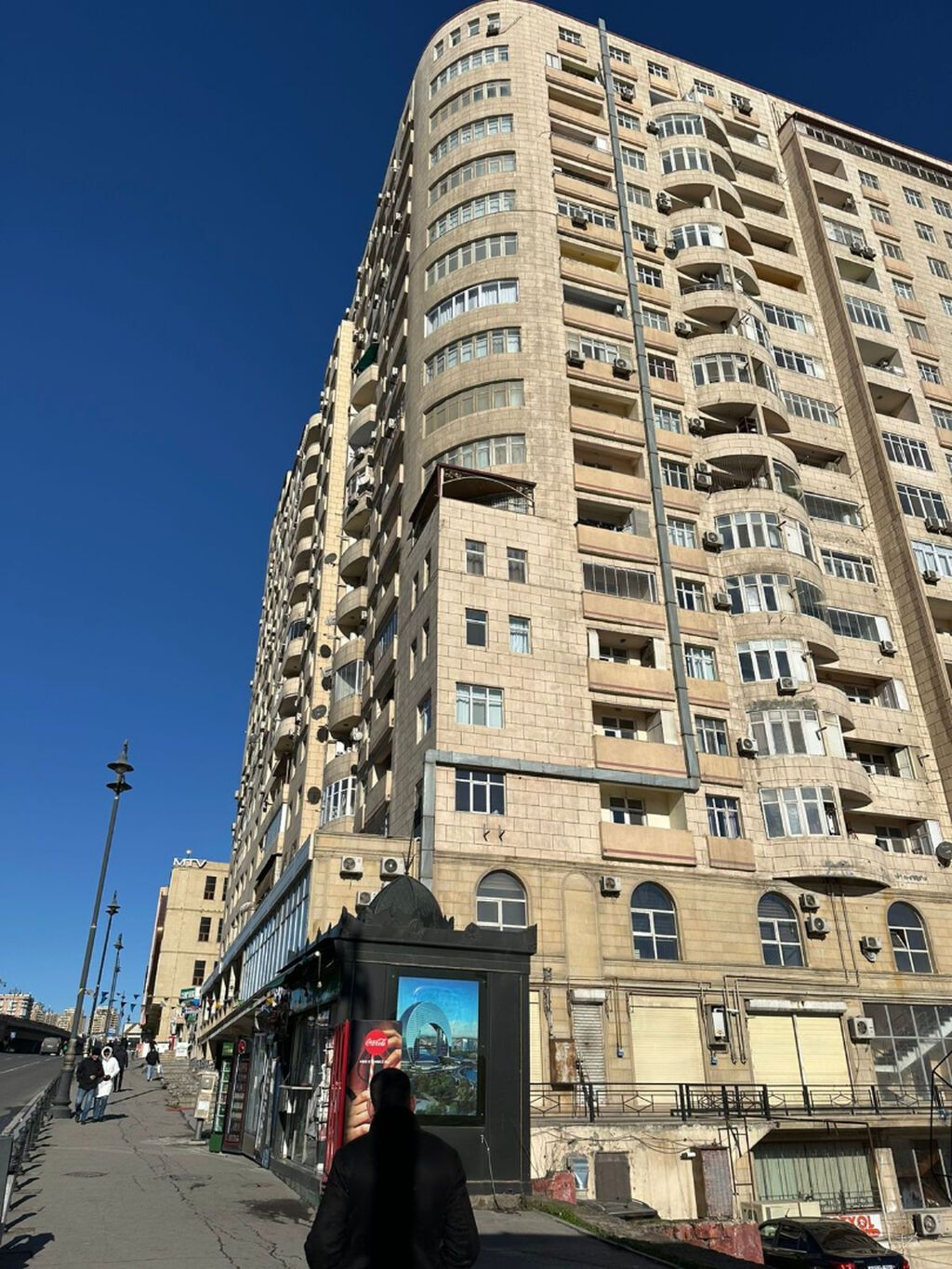 3 otaqlı, Yeni tikili, 128 kv. m