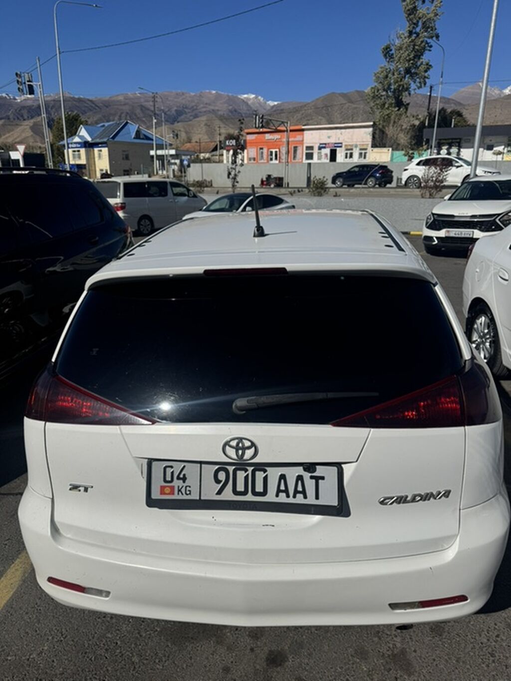 Toyota Caldina: 2003 г., 2 л, Автомат, Бензин, Универсал: фото 5